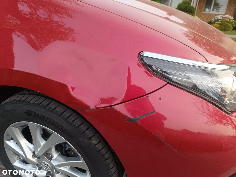 Toyota Auris 1.2 Turbo Multidrive S Design Edition - 4
