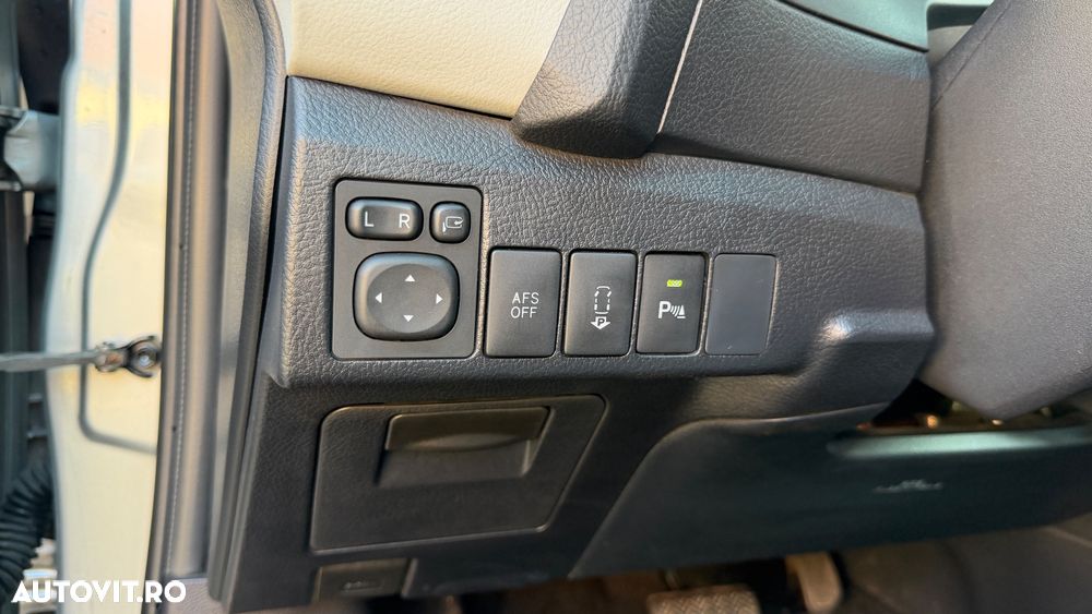 Toyota Auris - 16