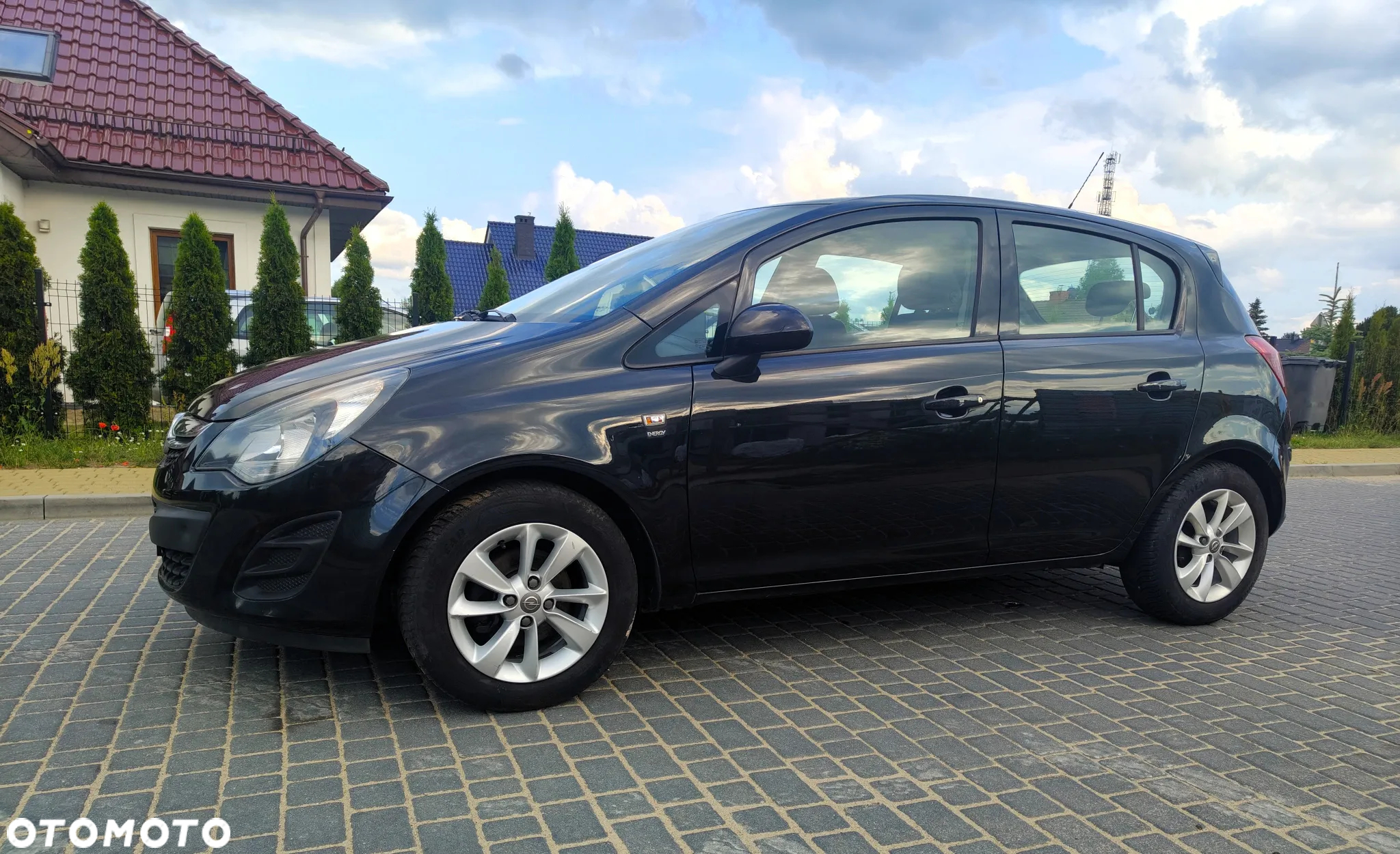 Opel Corsa 1.2 16V Cosmo - 2