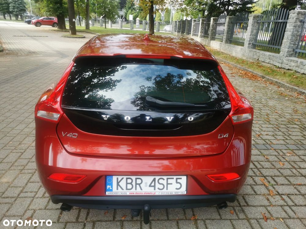 Volvo V40 - 18