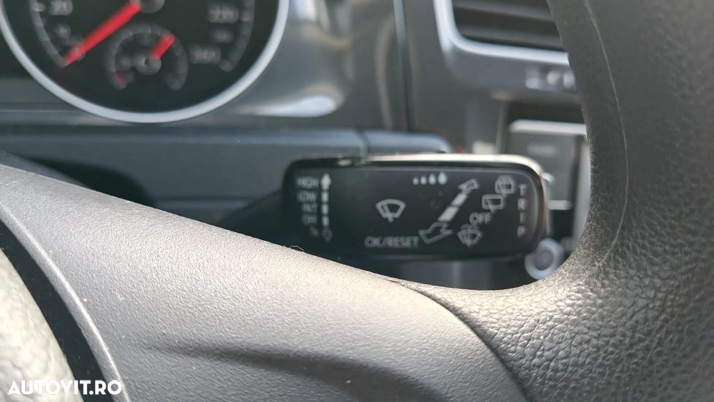 Volkswagen Golf 1.6 TDI Trendline - 16