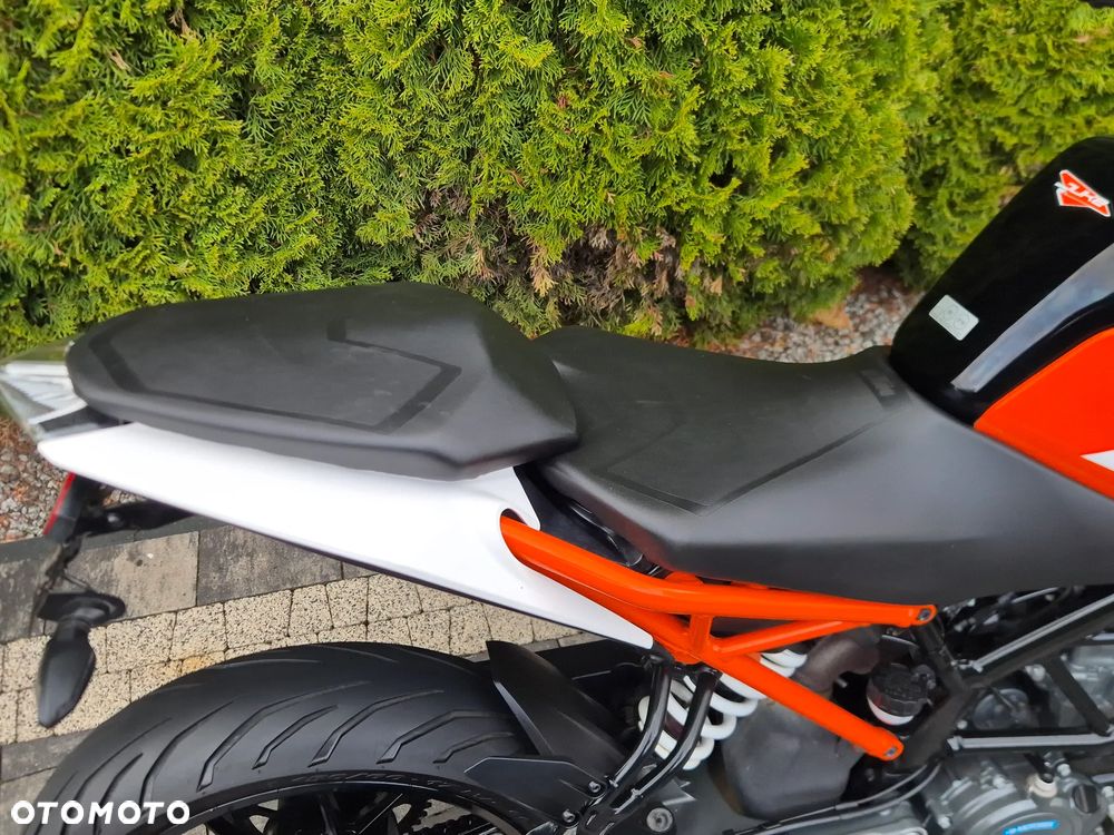 KTM Duke 125 - 17