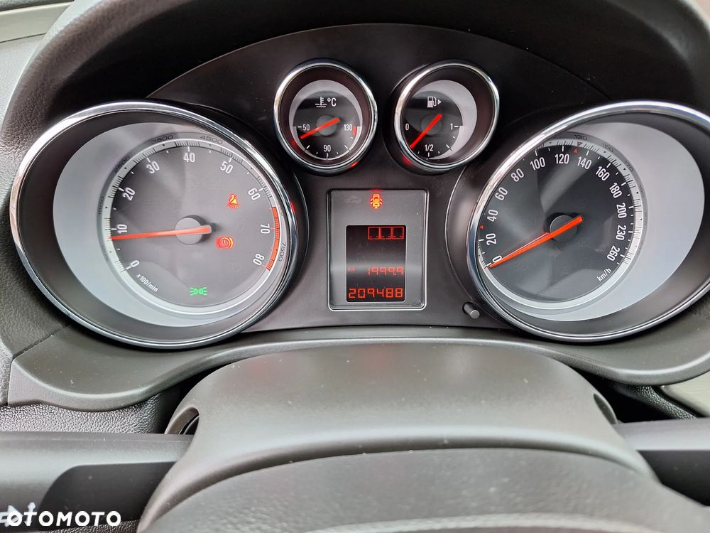 Opel Insignia 1.8 Cosmo - 19