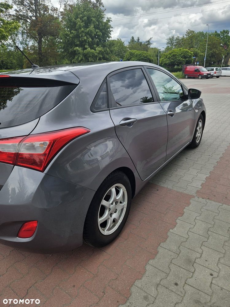 Hyundai i30 1.4 Base - 7