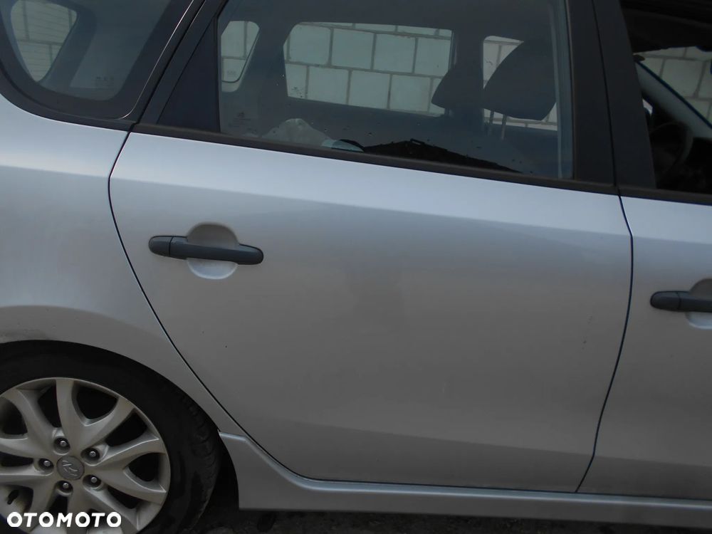 HYUNDAI I30 1.6 CRDI 90KM D4FB CW KOMBI 10ROK LIFT KOD LAKIERU 2R SILNIK SKRZYNIA BIEGOW MASKA BLOTNIK ZDERZAK LUSTERKO ZAWIESZENIE WSPOMAGANIE ELEKTRYCZNE TURBINA WTRYSKI ALTERNATOR ROZRUSZNIK KOMPRESOR KLIMATYZACJI FOTEL PODSUFITKA - 15