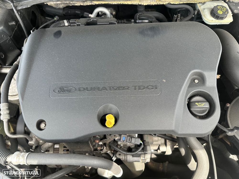 Ford Mondeo SW 2.2 TDCi Titanium S - 13