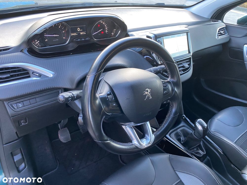 Peugeot 2008 BlueHDi 100 STOP & START Allure - 39