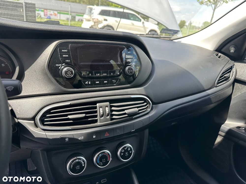 Fiat Tipo - 11