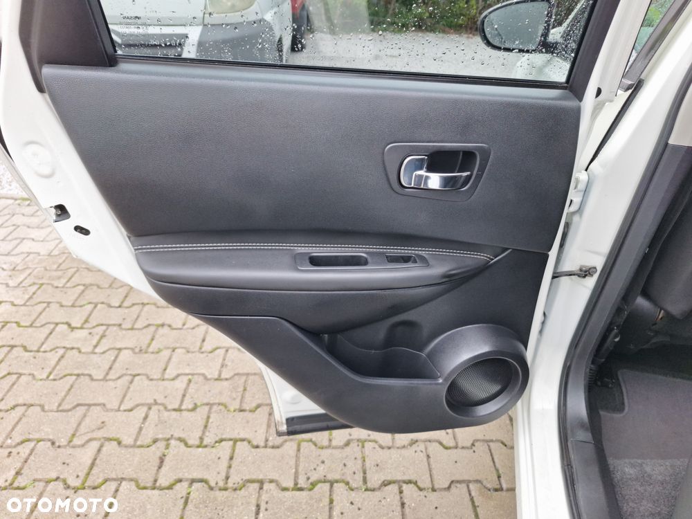 Nissan Qashqai - 18