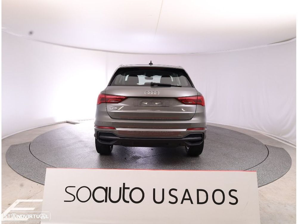Audi Q3 45 TFSIe S line S tronic - 4