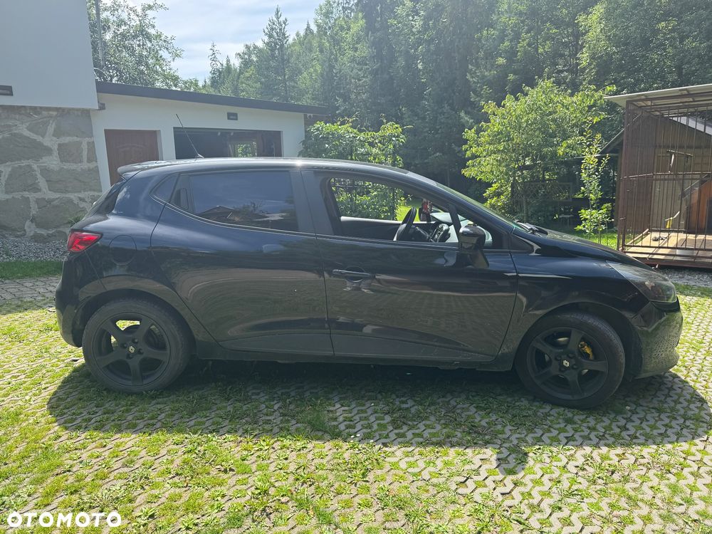 Renault Clio - 2