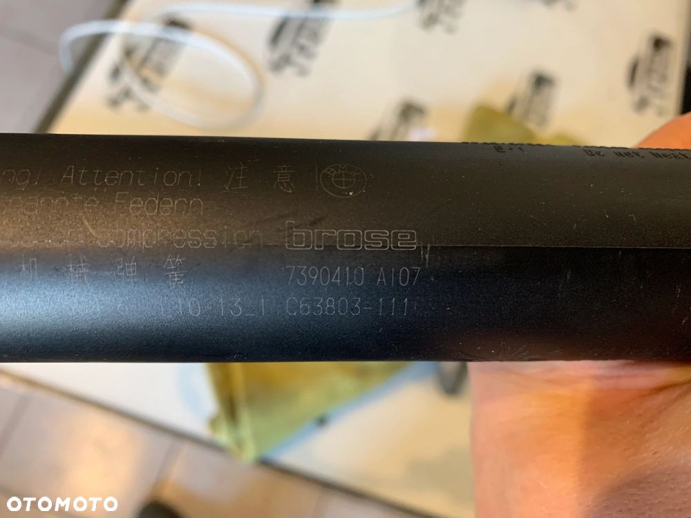 SIŁOWNIK TELESKOP KLAPY BAGAŻNIKA BMW 5 G31 7390410 KOMPLET - 5