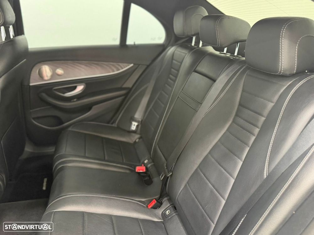 Mercedes-Benz E 300 de AMG Line - 7