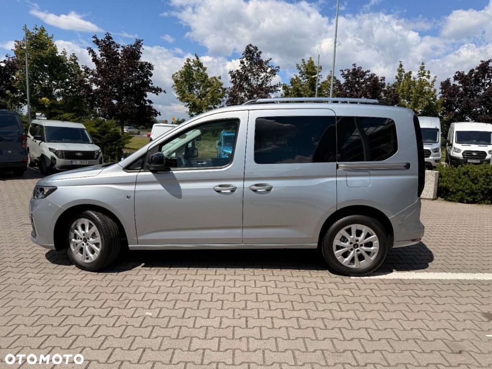 Ford Tourneo Connect - 12