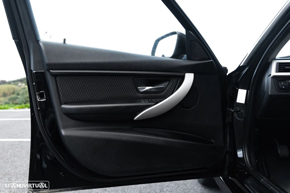 BMW 320 d Blue Performance - 20