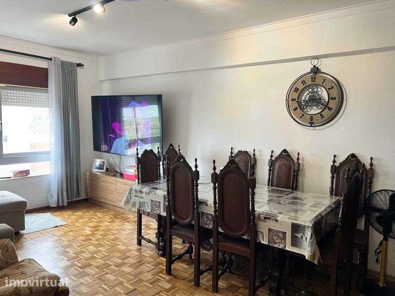 Apartamento T3 quartos + sala 2 WC Rental Aluguer Renda Acessivel - Grande imagem: 3/12