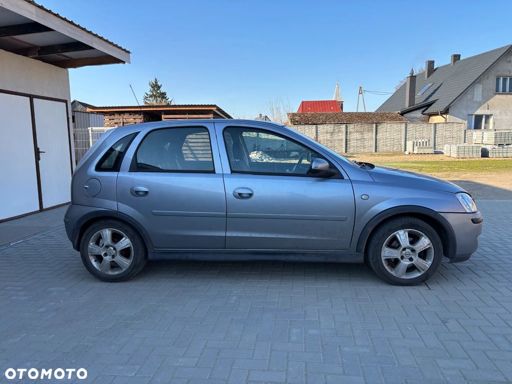 Opel Corsa 1.2 16V Sport - 3