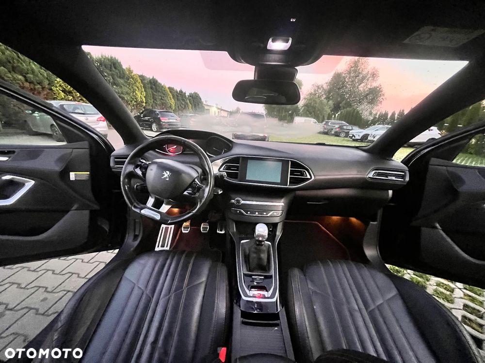 Peugeot 308 1.2 PureTech GPF GT S&S - 15