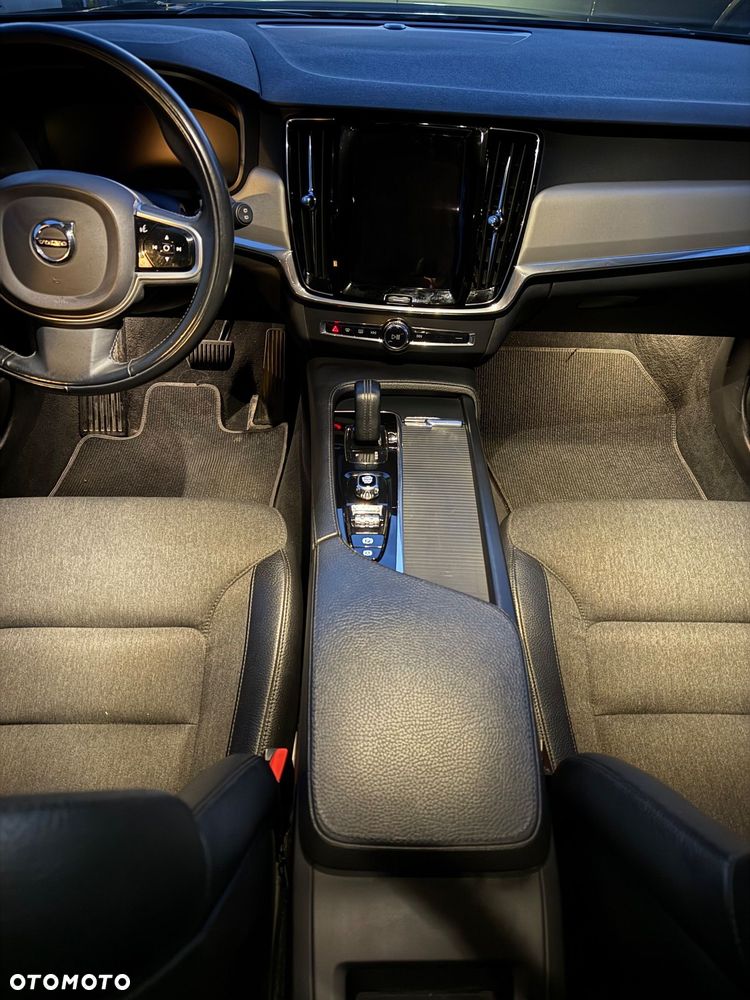 Volvo V90 Cross Country B5 D AWD Pro - 16