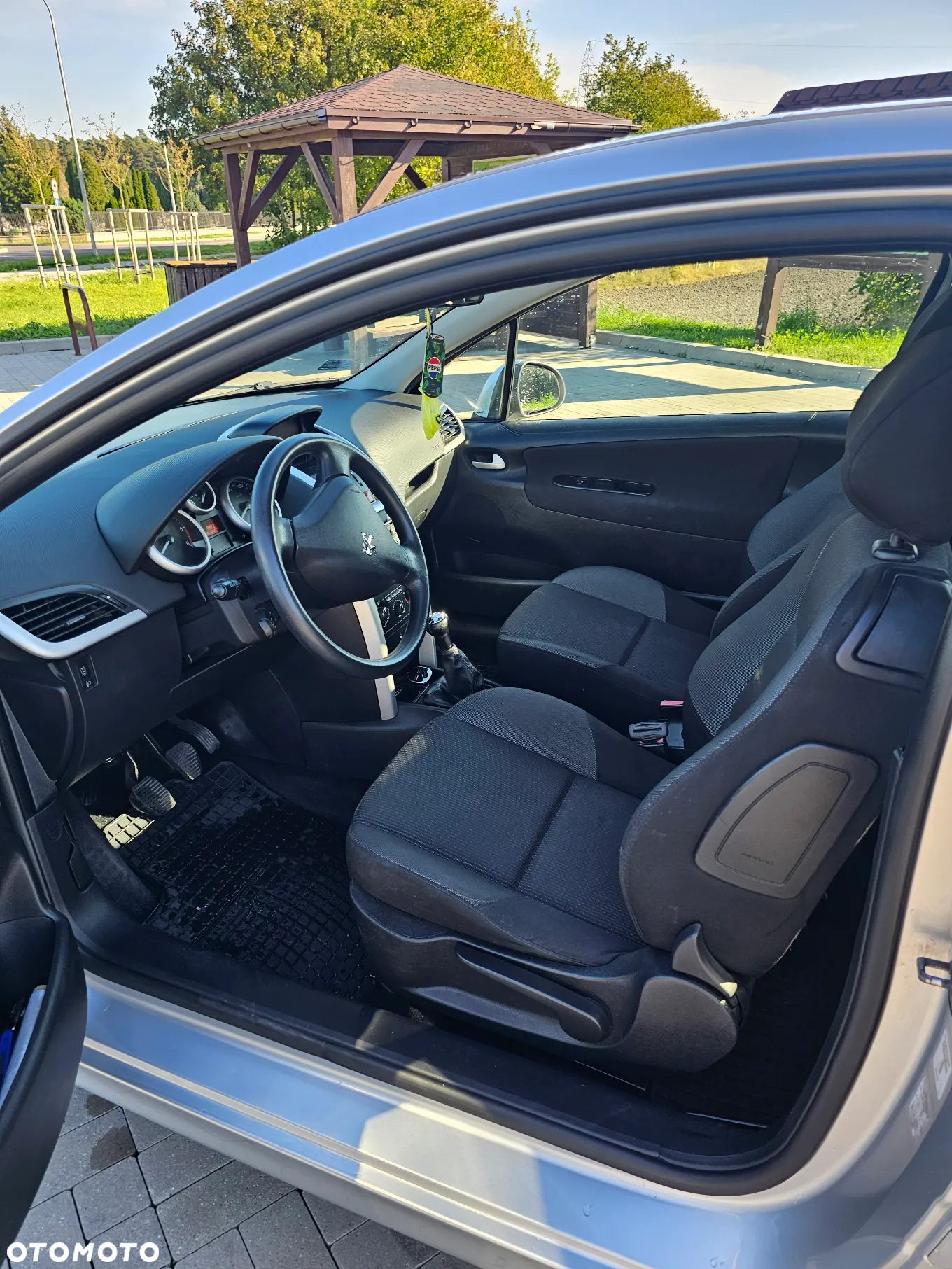 Peugeot 207 90 HDi FAP forever - 14