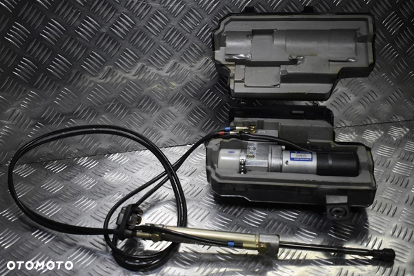 Mercedes W211 Pompa klapy bagażnika sterownik 2118000048 2118209426