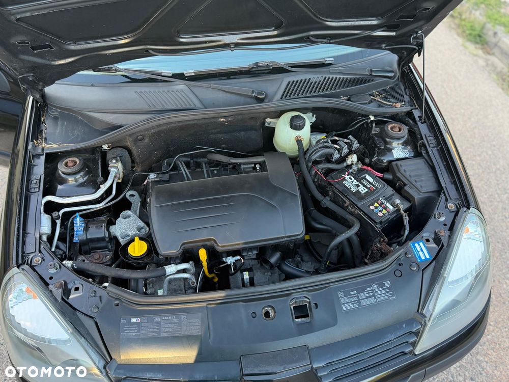 Renault Clio 1.2 16V Emotion - 37