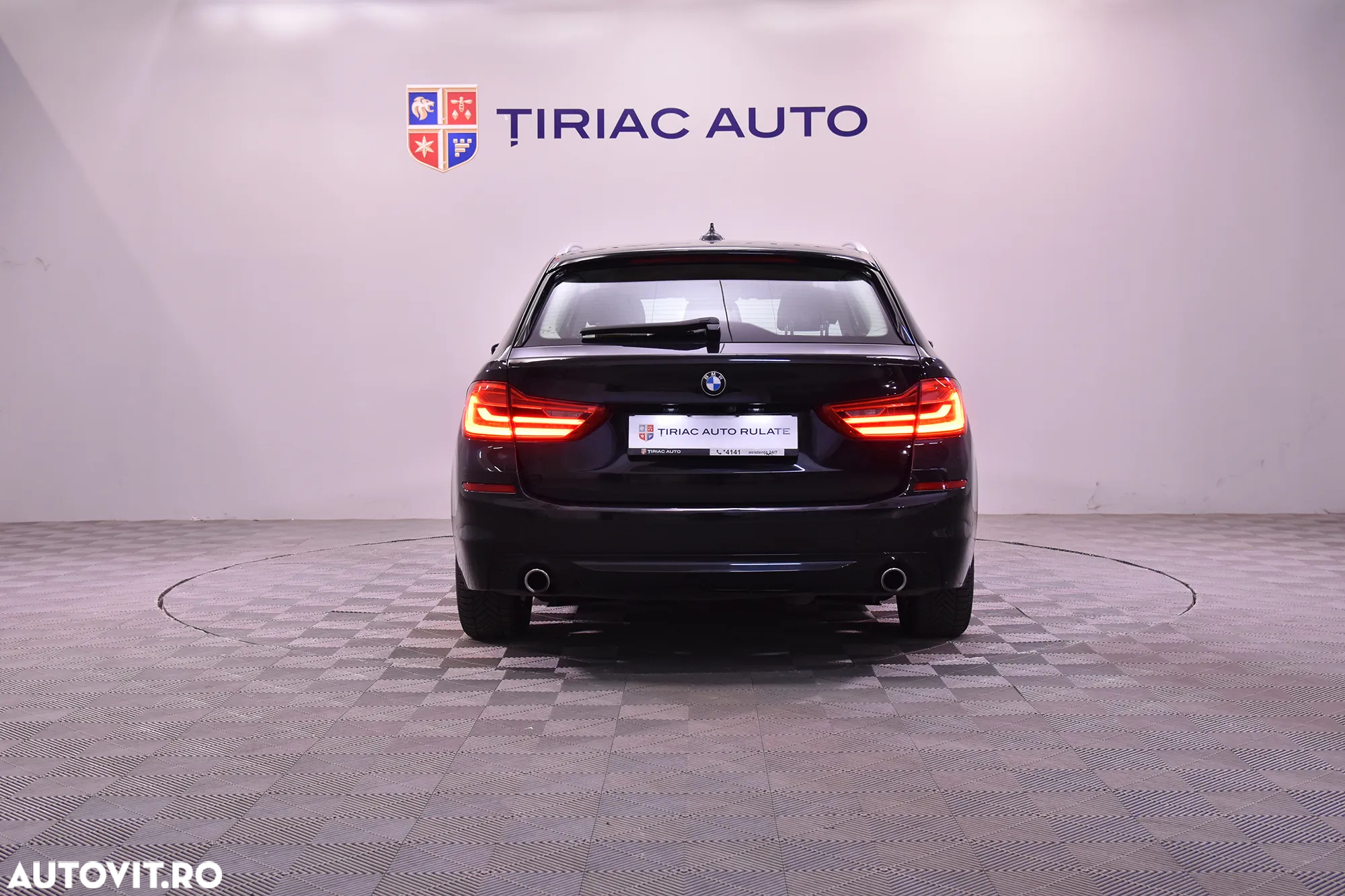 BMW Seria 5 520d Touring Aut. - 4
