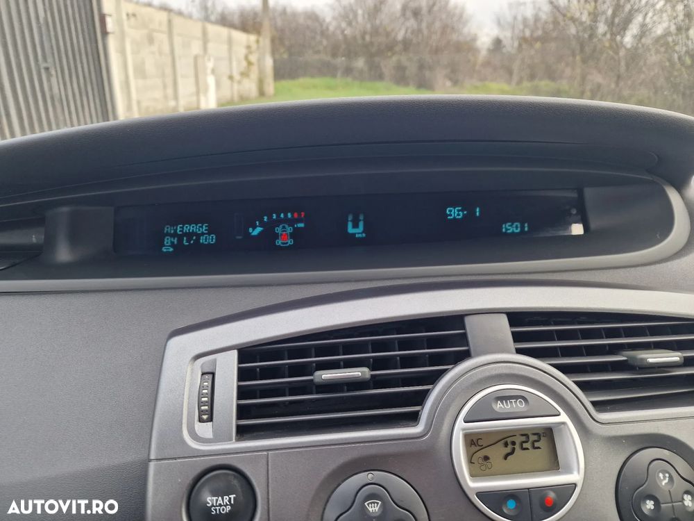 Renault Scenic II 1.6 Authentique - 18