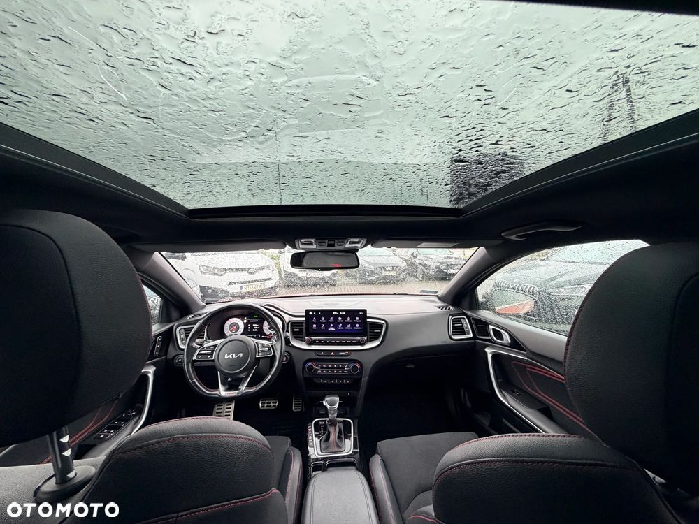 Kia Ceed 1.6 T-GDI GT DCT - 30