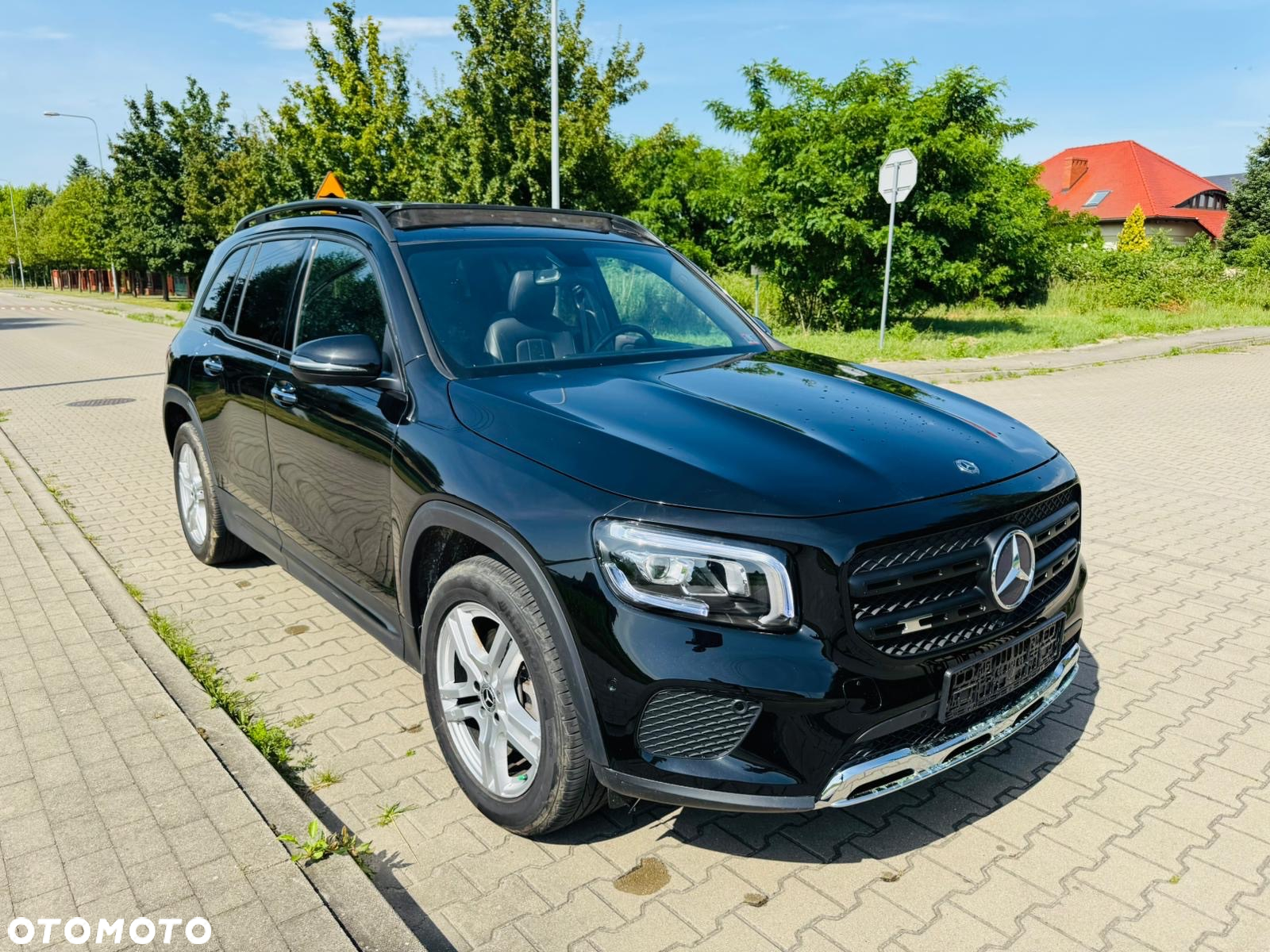 Mercedes-Benz GLB 250 4Matic 8G-DCT - 7