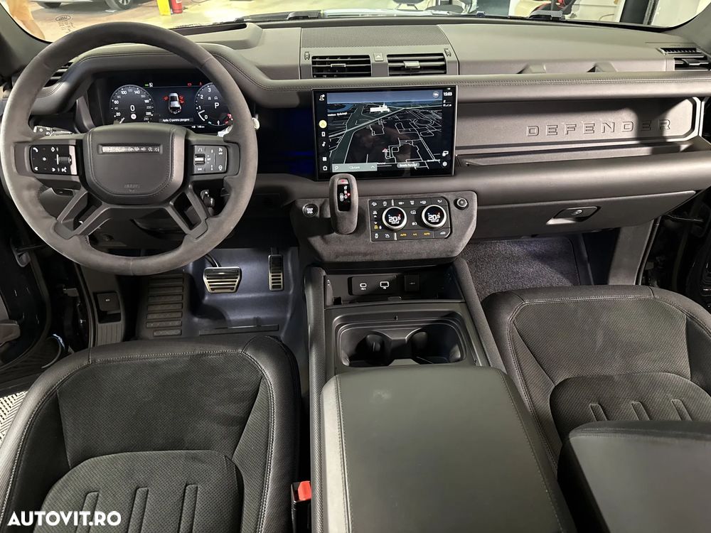 Land Rover Defender - 10