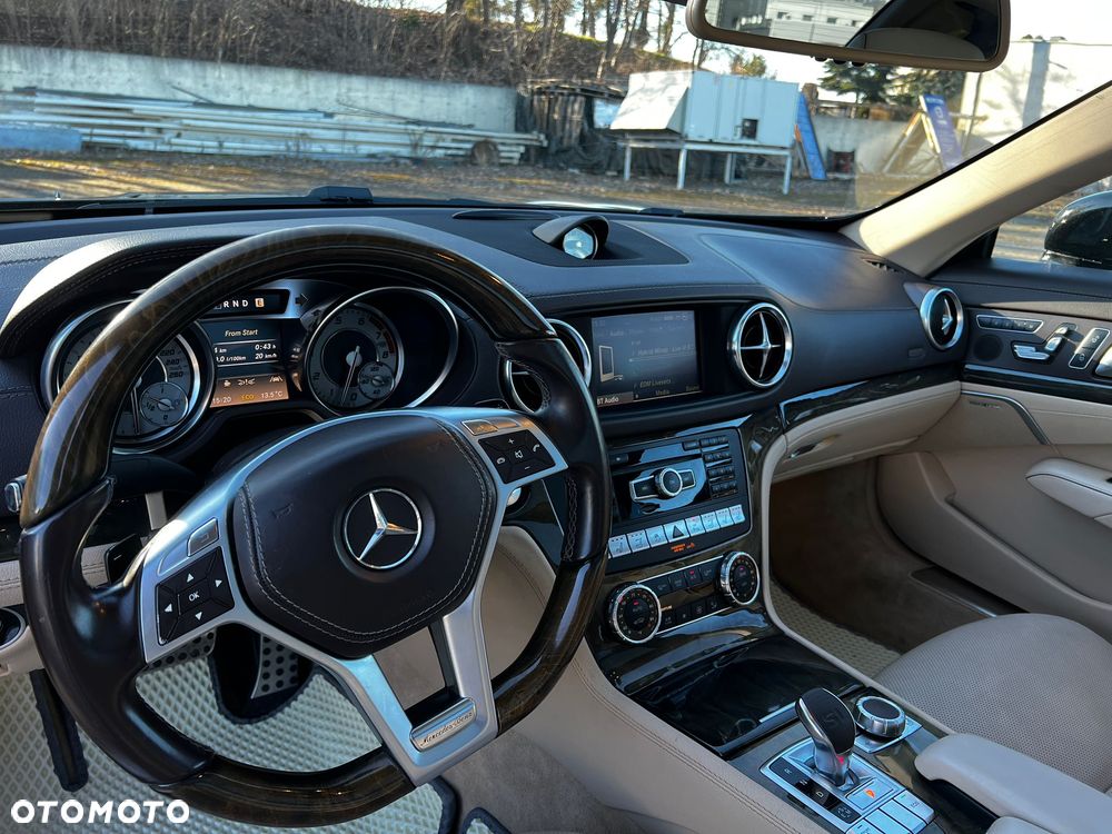 Mercedes-Benz SL - 35
