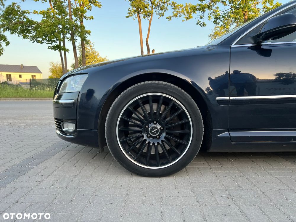 Audi A8 6.0 W12 Quattro - 18