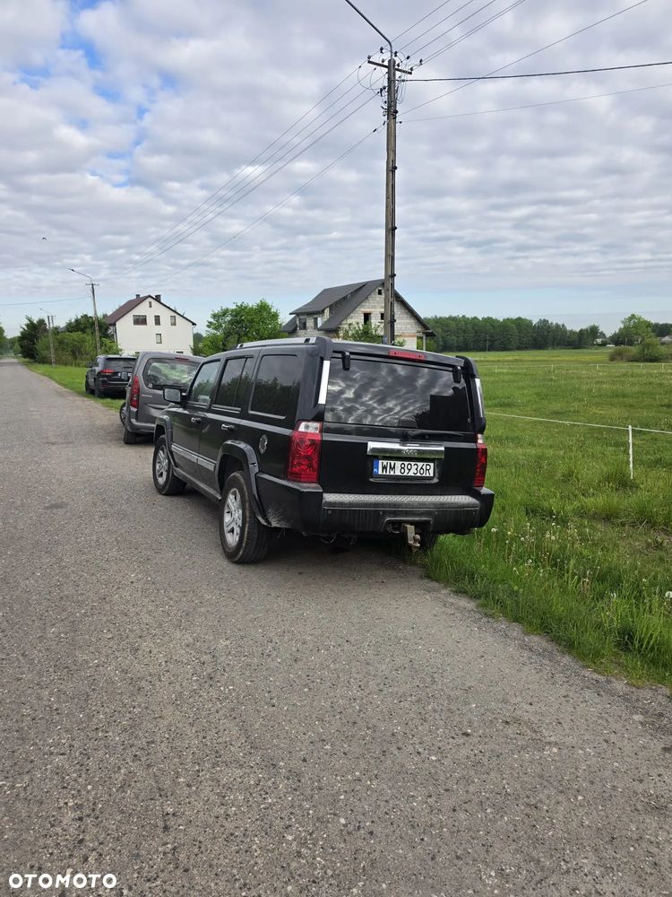Jeep Commander 5.7 V8 HEMI Automatik Limited - 2
