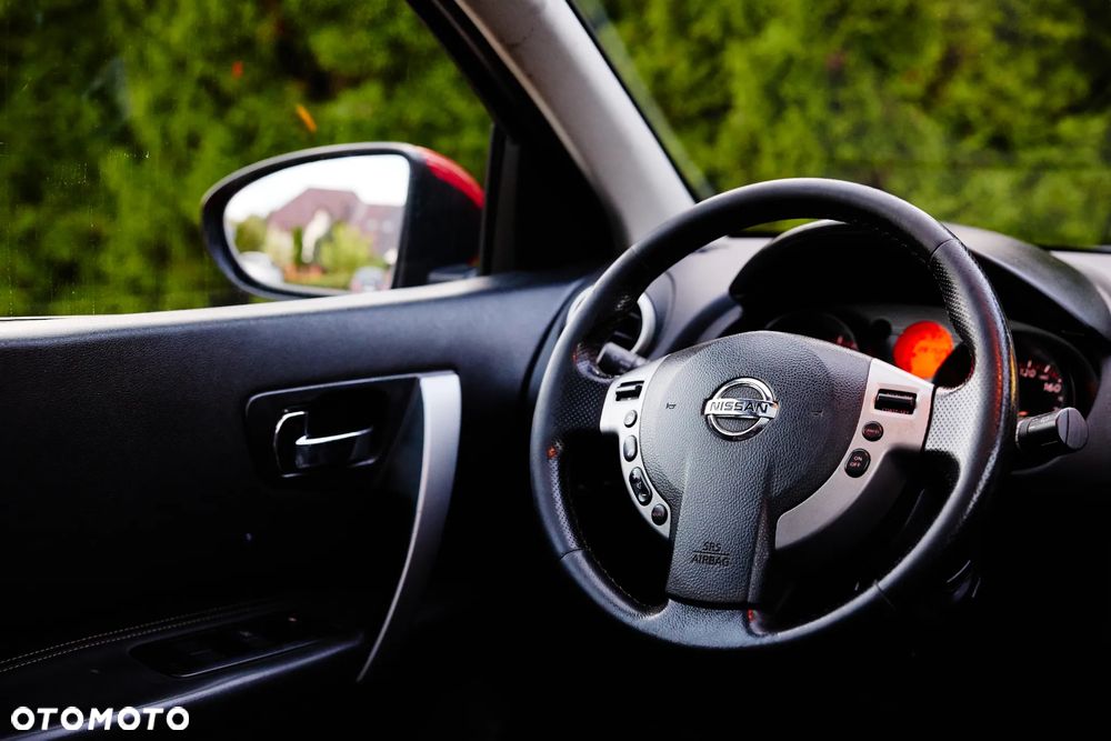 Nissan Qashqai 2.0 dCi Tekna - 25