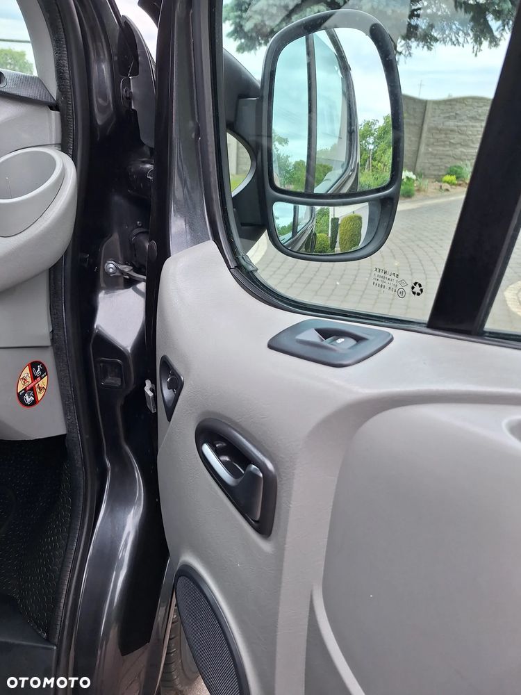 Renault Trafic FAP Grand Passenger Black Edition - 35