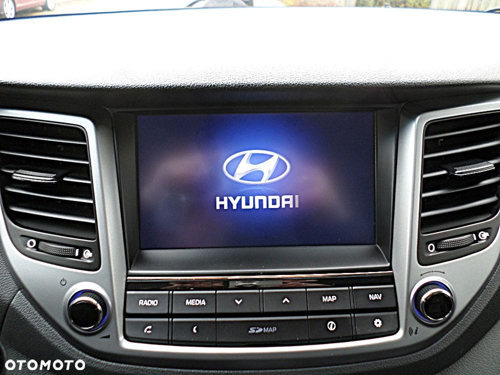 Hyundai Tucson 1.6 GDI BlueDrive Style 2WD - 18