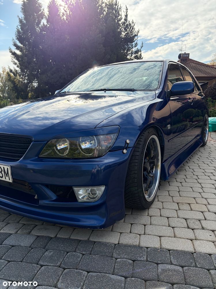Lexus IS - 13