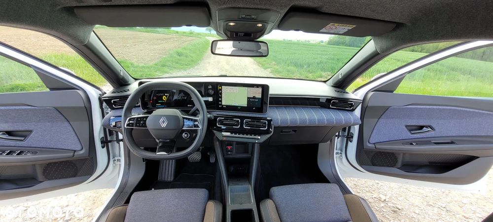 Renault 5 52kWh Comfort Range Techno - 9