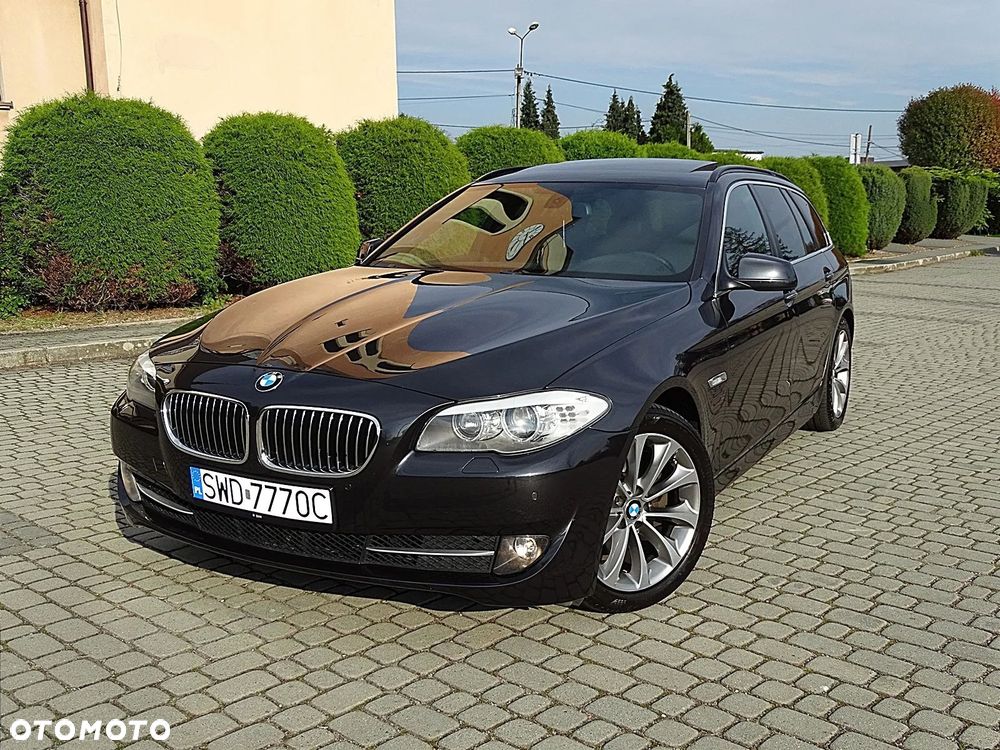 BMW Seria 5 520d Luxury Line - 32