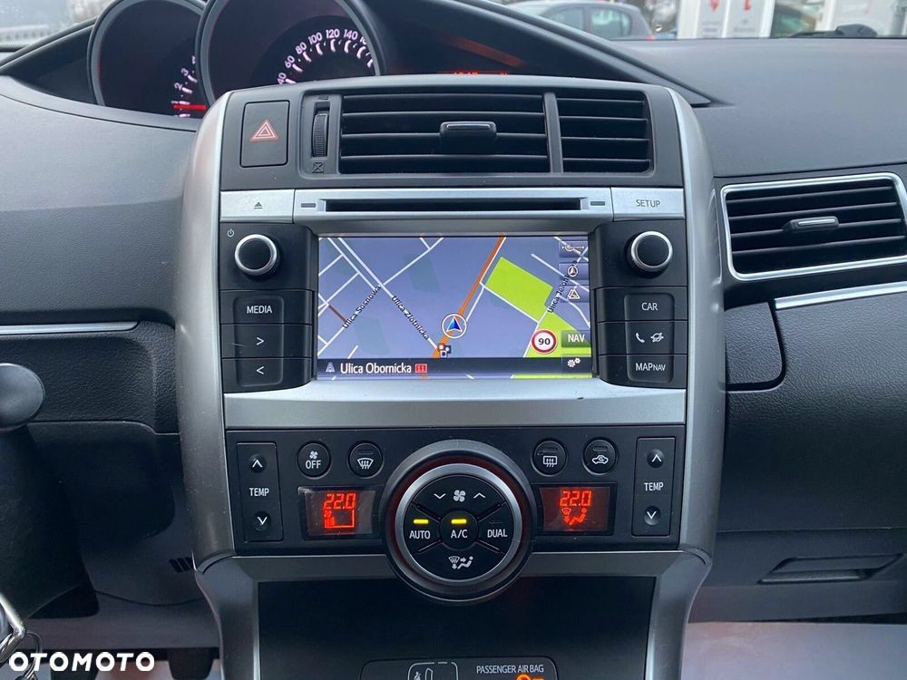 Toyota Verso 1.8 Premium 7os EU6 - 20