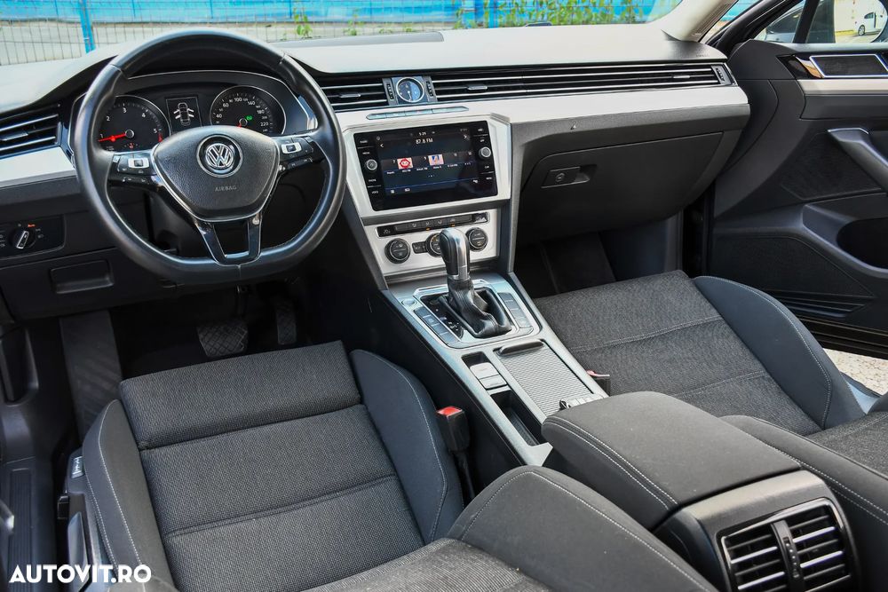 Volkswagen Passat 1.6 TDI (BlueMotion Technology) DSG Comfortline - 23
