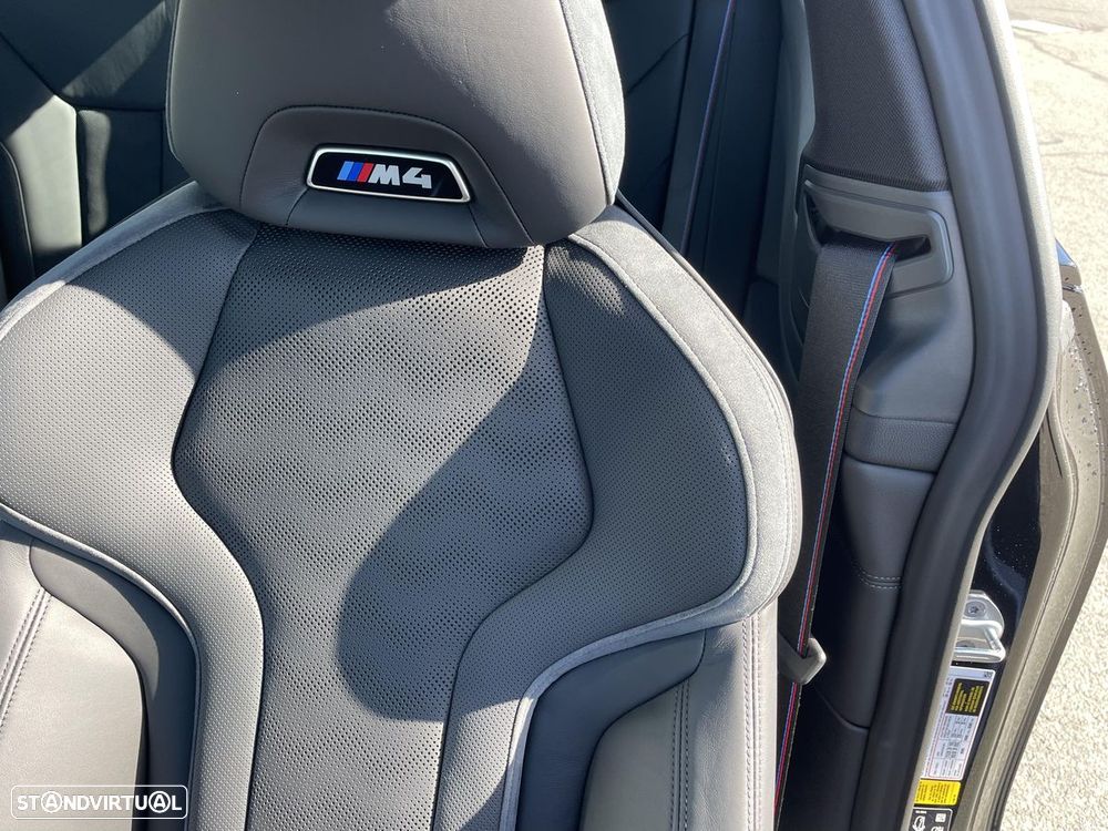BMW M4 Competition xDrive - 12