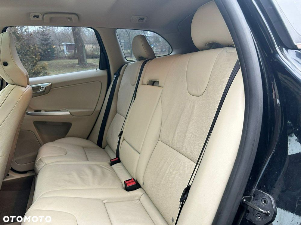 Volvo XC 60 - 12