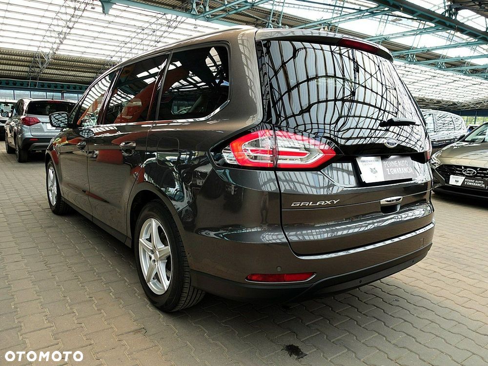 Ford Galaxy - 10