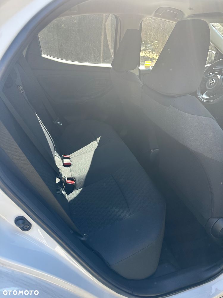 Toyota Yaris 1.5 Comfort - 10