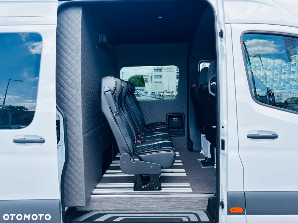 Mercedes-Benz 317 CDI Furgon długi PRO Brygadowy 7 osób - 27