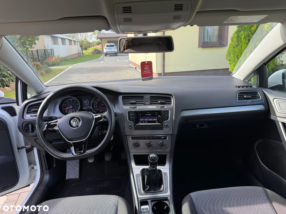 Volkswagen Golf - 9