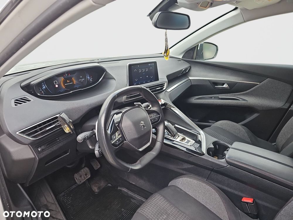 Peugeot 5008 1.5 BlueHDi Active S&S EAT8 - 13