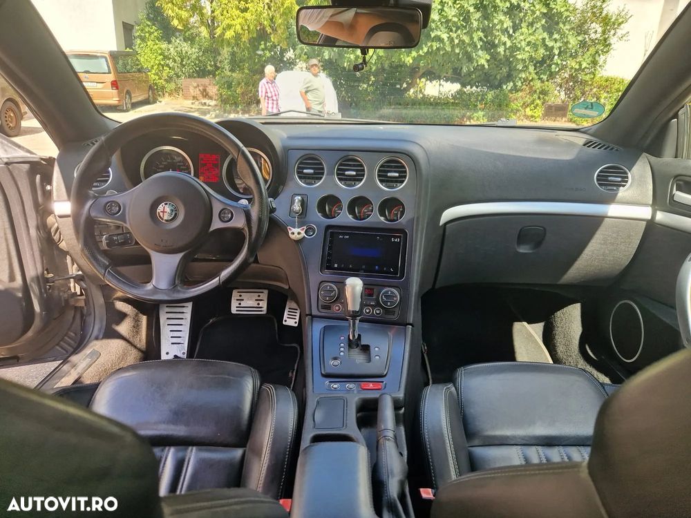 Alfa Romeo Brera - 10